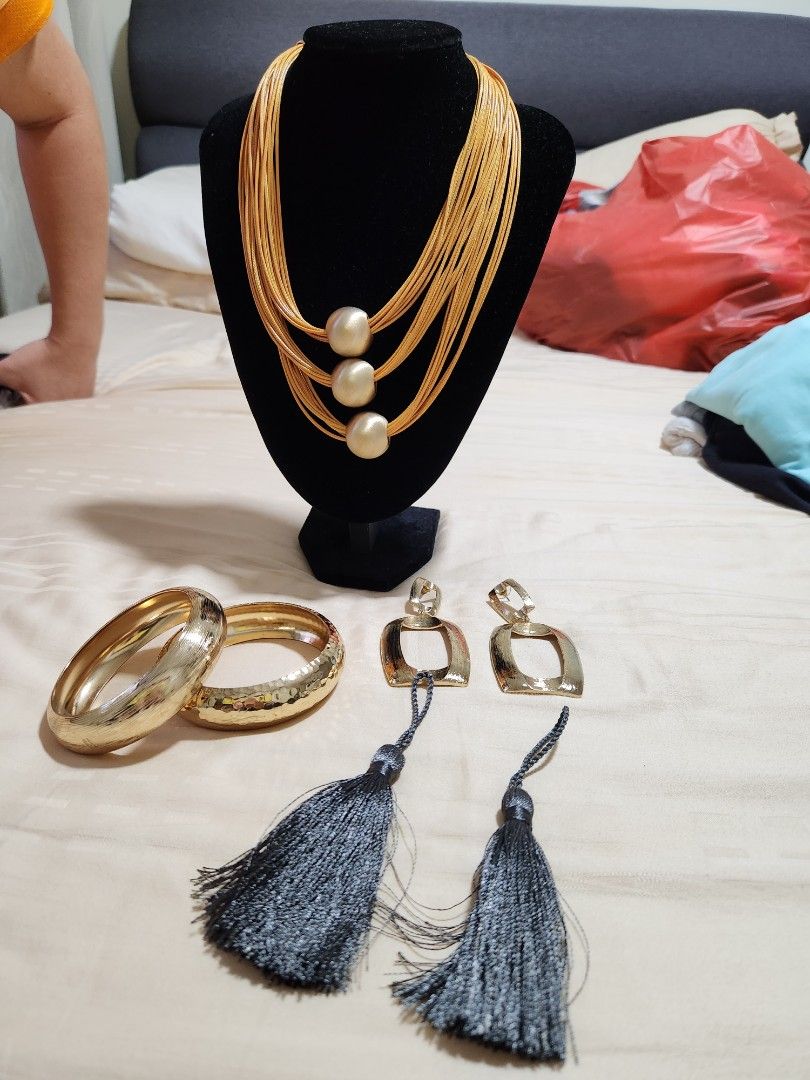 Full set necklace earrings bracelets Women s Fashion Jewelry