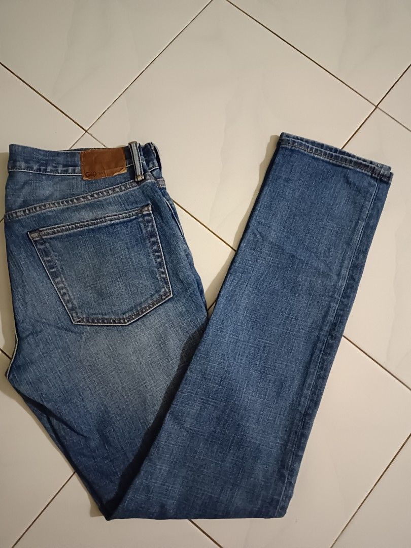Gap 31 shop size