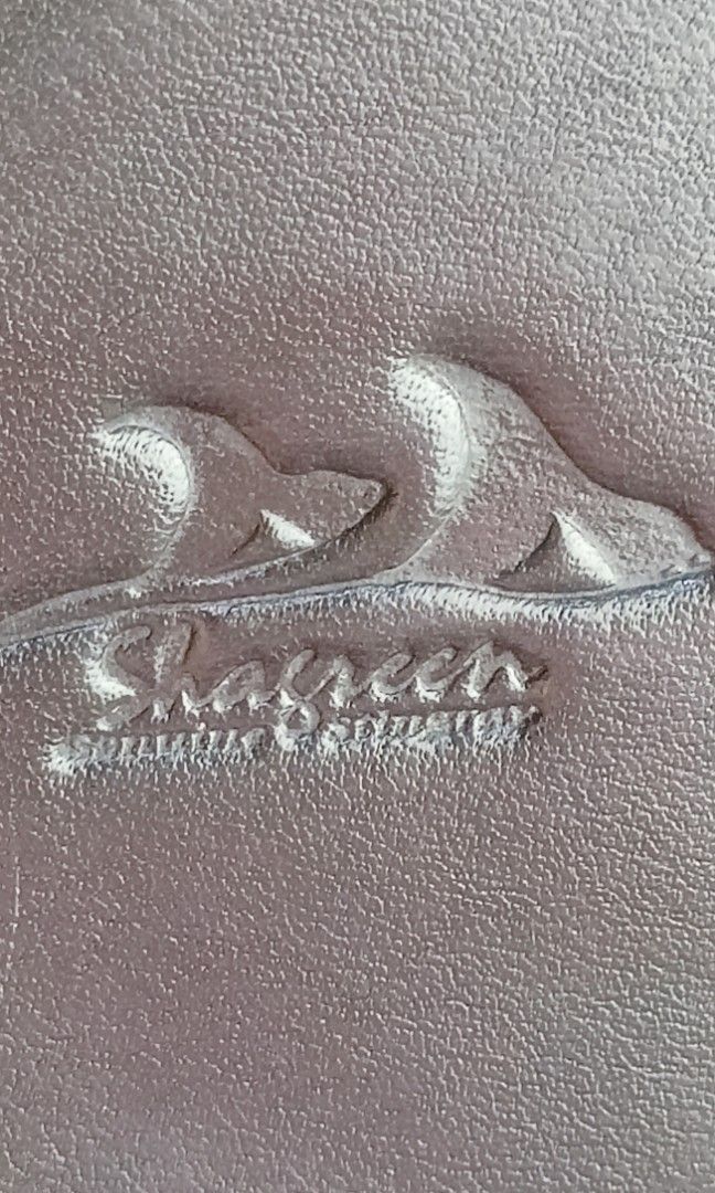 Genuine stingray leather sling bag from japan (Category: Luxury Bags & Wallets) located in Manila. Submitted by osaze_27japanbags (Listing ID 1269704689, Image 2). Description: Genuine stingray leather sling bag🇯🇵 ang leather na maswerte🥰 no flaws,minimal sign of wear only grabe sa leather ito,sobrang tibay pm na po,madam ko.