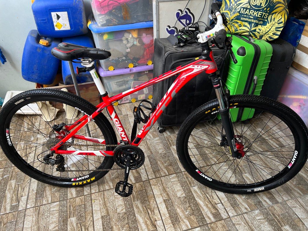 Giant XTC ALUXX SLR 29 er MTB Sports Equipment Bicycles Parts