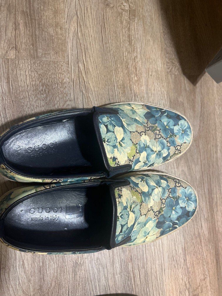Gucci bloom hotsell blue slides