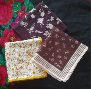 GUESS HANKIES