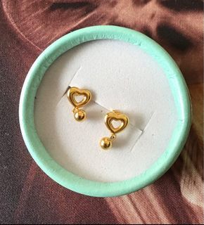 Heart with dangling