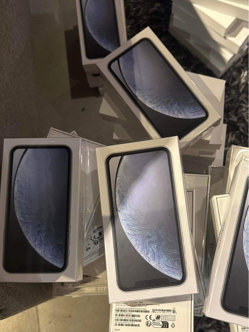 iPhone XR 128gb BRANDNEW (Category: iPhone X Series) located in Manila. Submitted by TekiCashGadgetsph (Listing ID 1269707418, Image 1). Description: NTC APPROVED Sealed 1year Apple warranty Not activated 100% guaranteed original iphone Payment first only Open for lalamove grab and Lbc Check my reviews for legitimacy 🤍🥇.