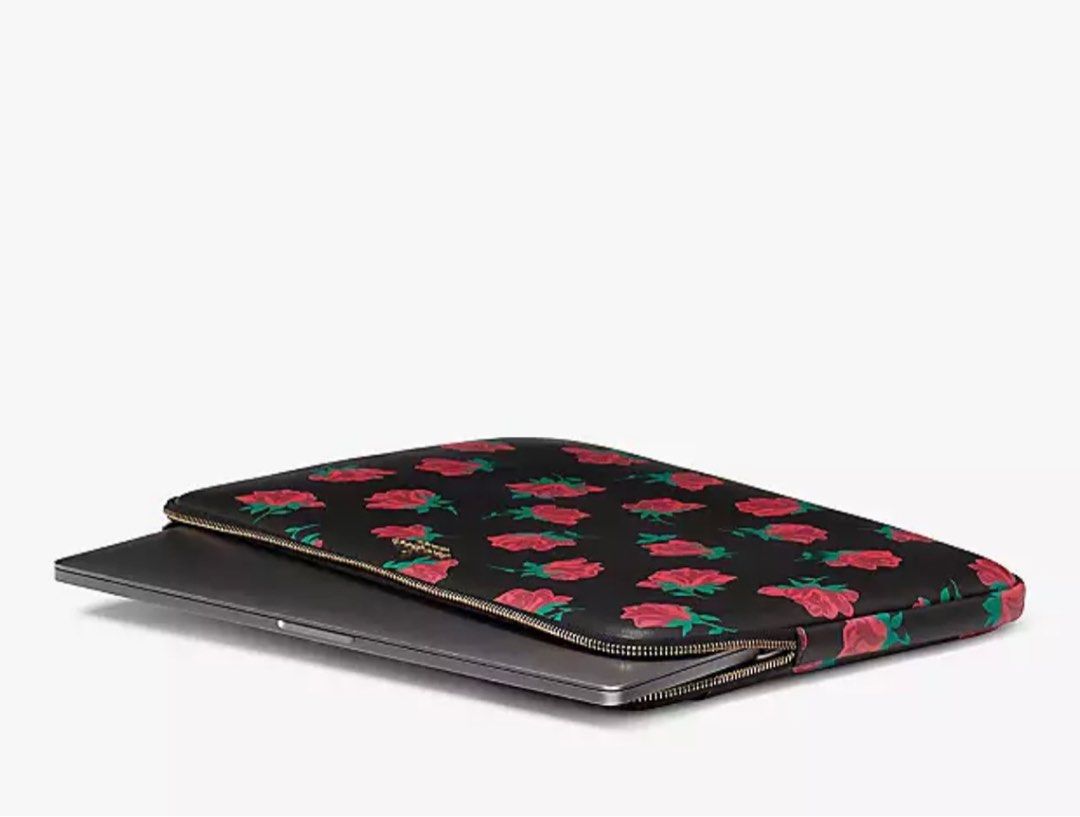 Kate Spade Laptop Sleeve (Category: Laptop Bags & Sleeves) located in Manila. Submitted by bagsetcofficial (Listing ID 1269714063, Image 1). Description: 🌹Kate Spade Madison Rose Laptop Sleeve 🌹 ✅ Brand new and original ✅ 💯 authentic Kate Spade item ✅ fits laptop up to 15inches ✅ material: saffiano pvc.
