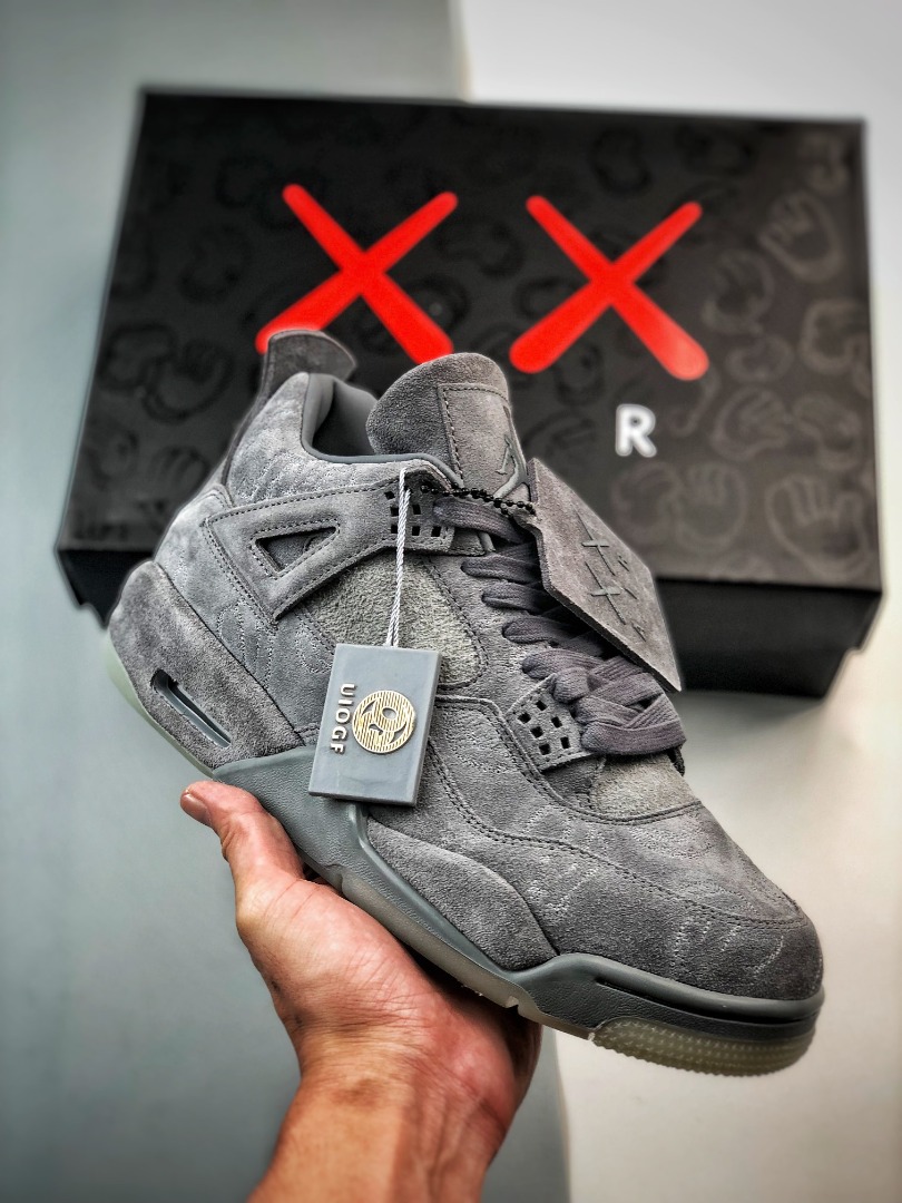 Nike air jordan x kaws clearance 217 4 retro