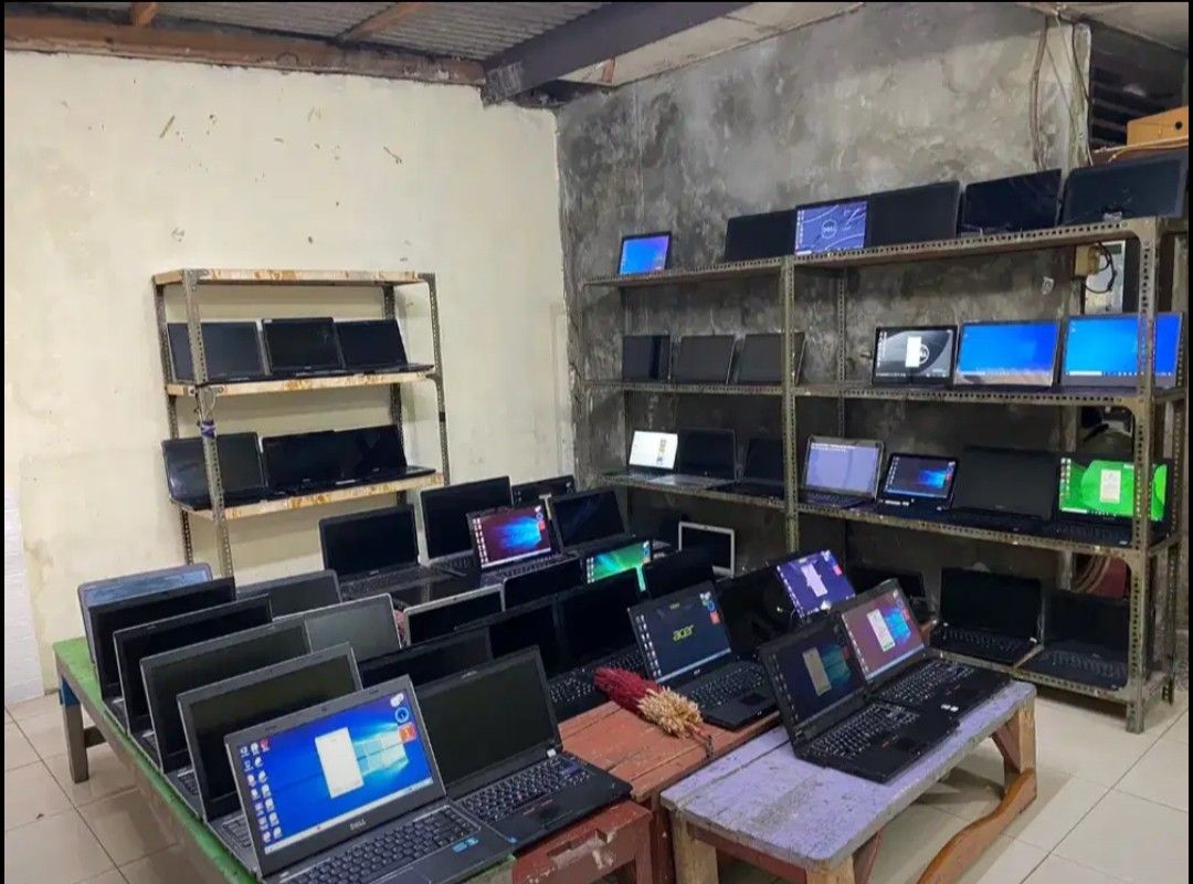 Laptop X Kantor Cocok Buat Kuliah Kerja Dan Usaha Whattsap Aja Gan