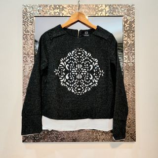 Loewe: Gray Textured Sweater / Pull Over