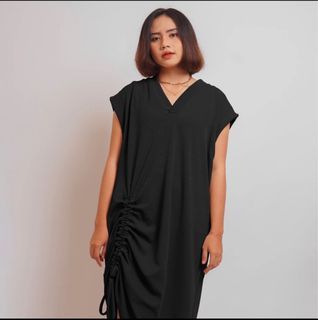Magnivole Knit Dress | Black Dress