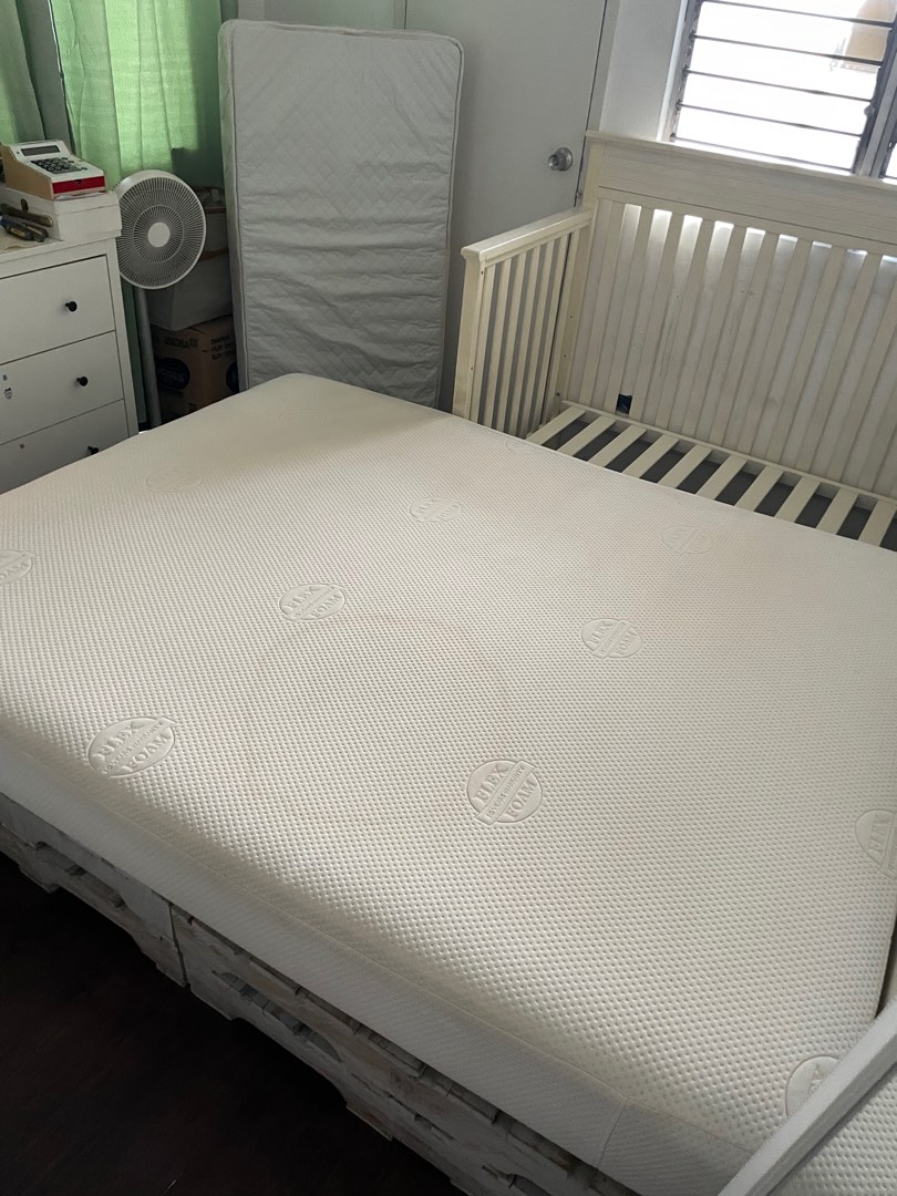 Mandaue Foam Queen Size Mattress Flex Foam, Furniture & Home Living