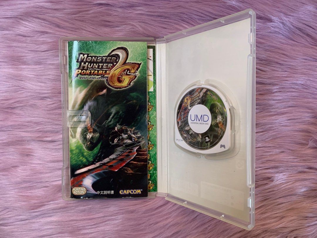 [PSP][JP] Monster Hunter Portable 2nd G (Category: PlayStation) located in Taguig. Submitted by kaizen239 (Listing ID 1269836561, Image 3). Description: RFS - Decluttering.