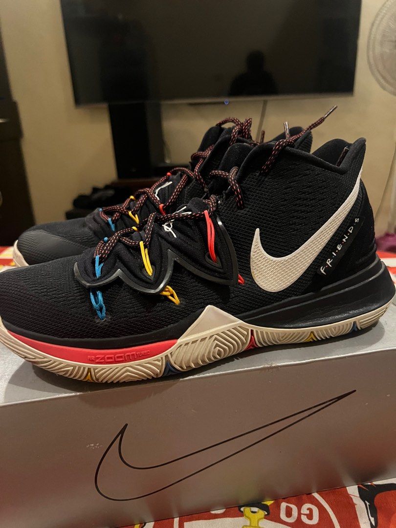 Kyrie discount 6 friends