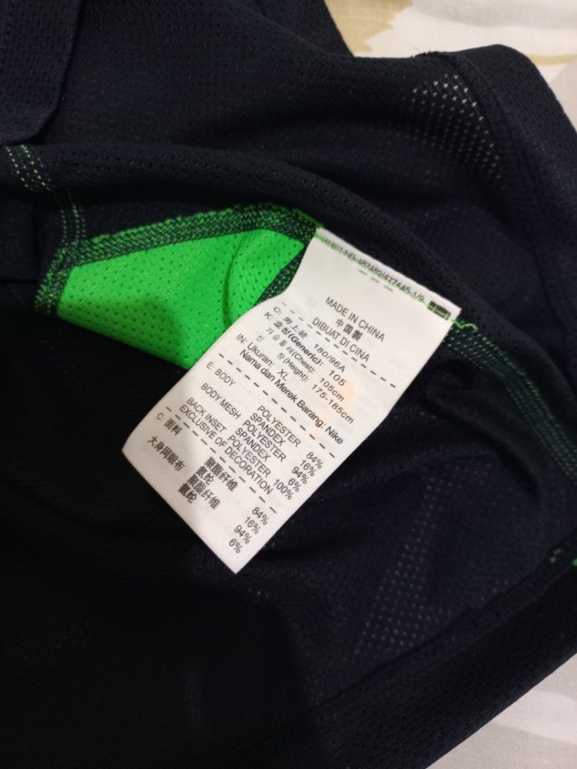 Nike pro combat compression shirt (Category: Activewear) located in Cavite. Submitted by big.deal1 (Listing ID 1269732199, Image 3). Description: good as new no any issues size xl 700 only nike adidas ua jordan compression shirt message lang po tnx.
