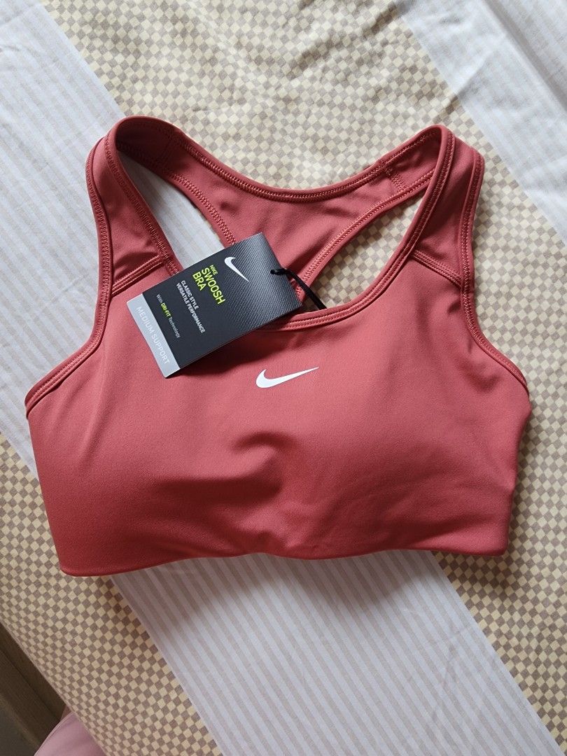 Nike Swoosh Sports Bra