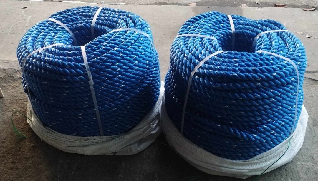 Nylon Rope 24mm, Commercial & Industrial, Industrial Equipment on Carousell
