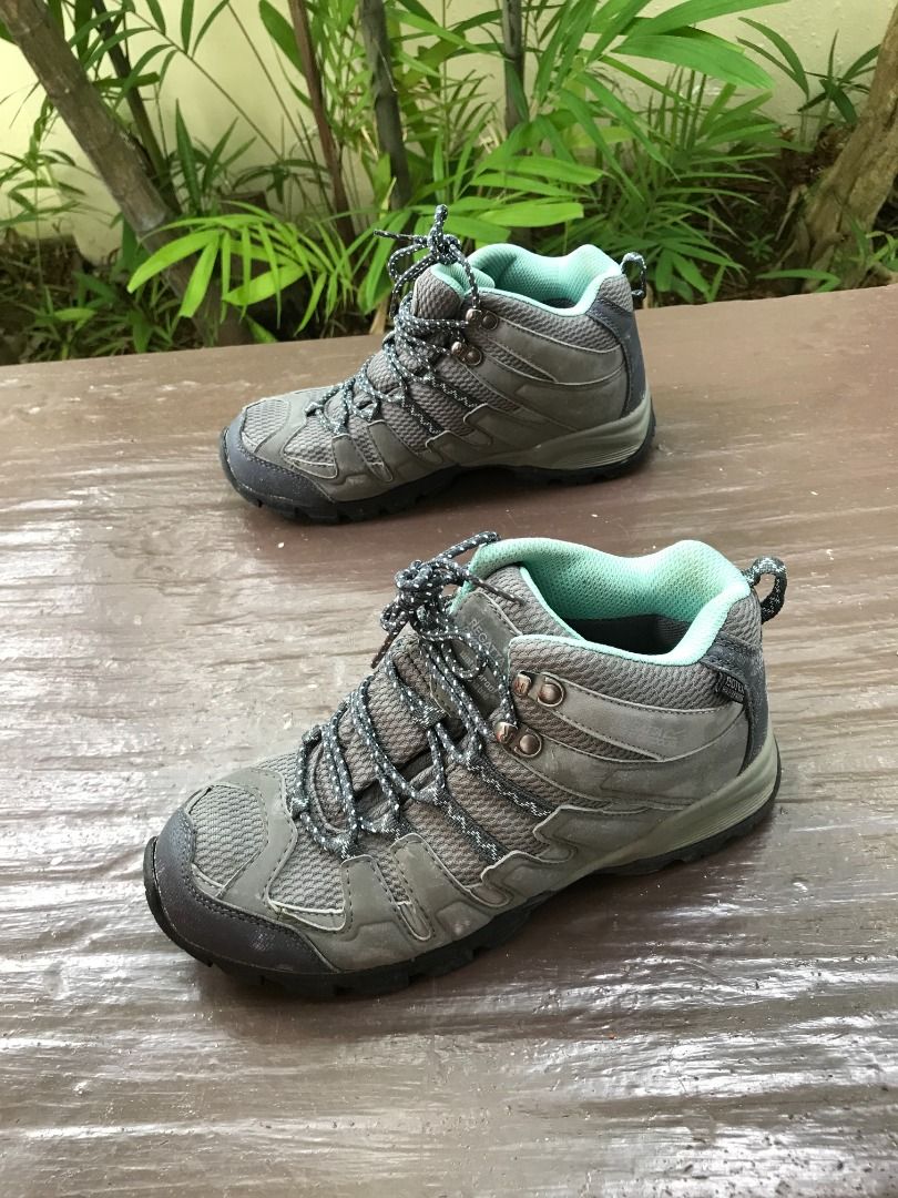 Walking shoes hotsell size 5
