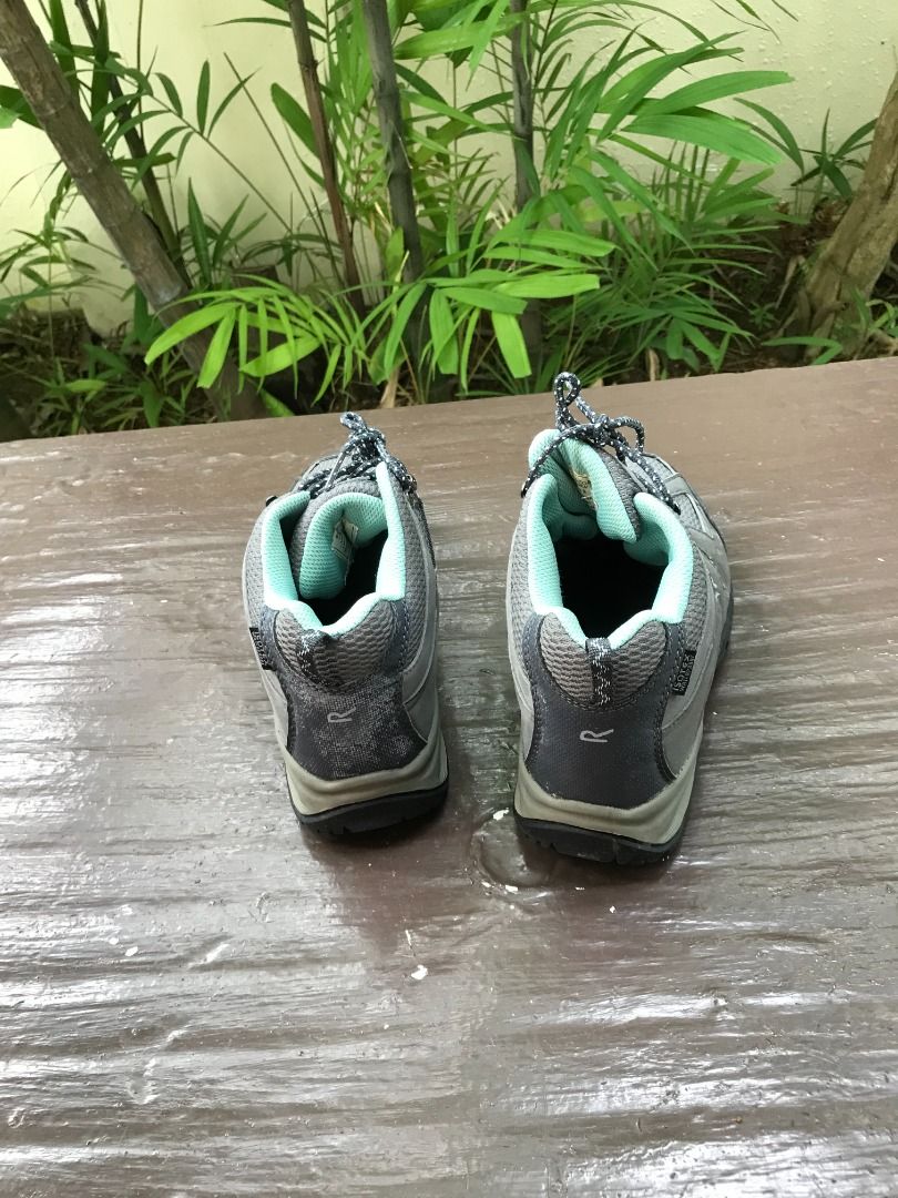 Walking shoes 2024 size 5