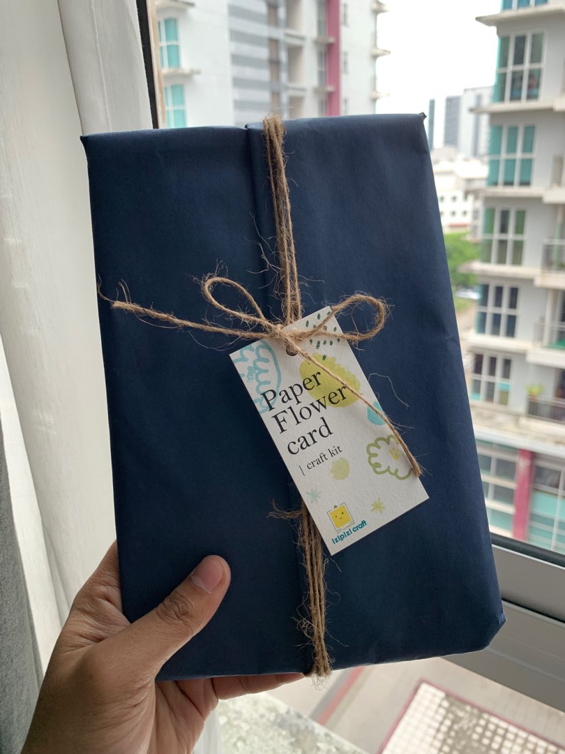 Paper Craft Materials and Mini Easel, Hobbies & Toys, Stationery