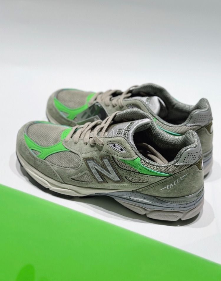 New balance running shoes 990 deals