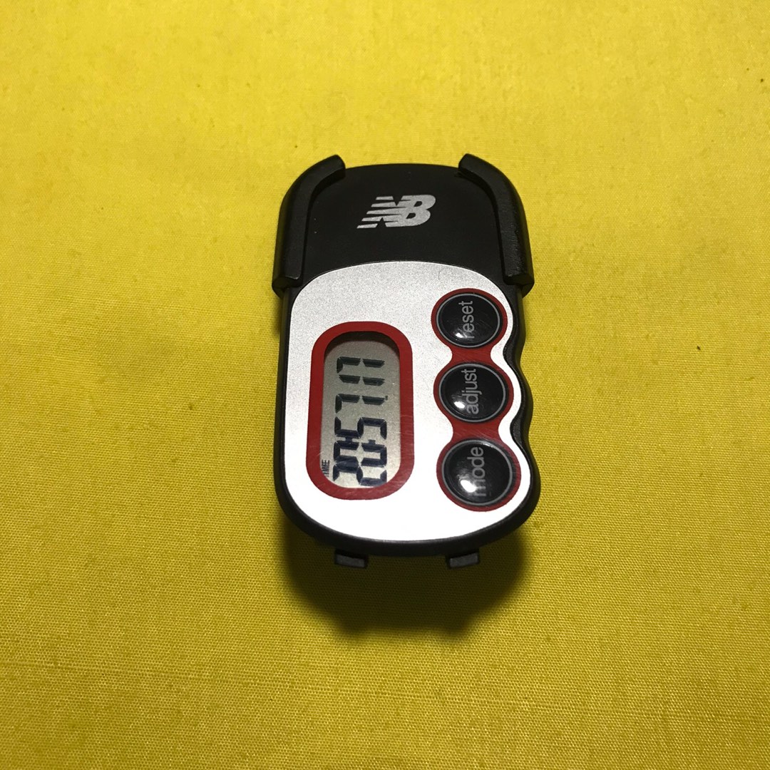 Pedometer new balance Olah Raga Perlengkapan Olahraga Lainnya di
