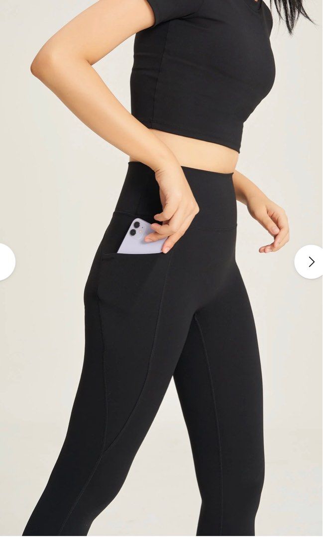 Black camo leggings with pockets, Women's Fashion, Activewear on Carousell