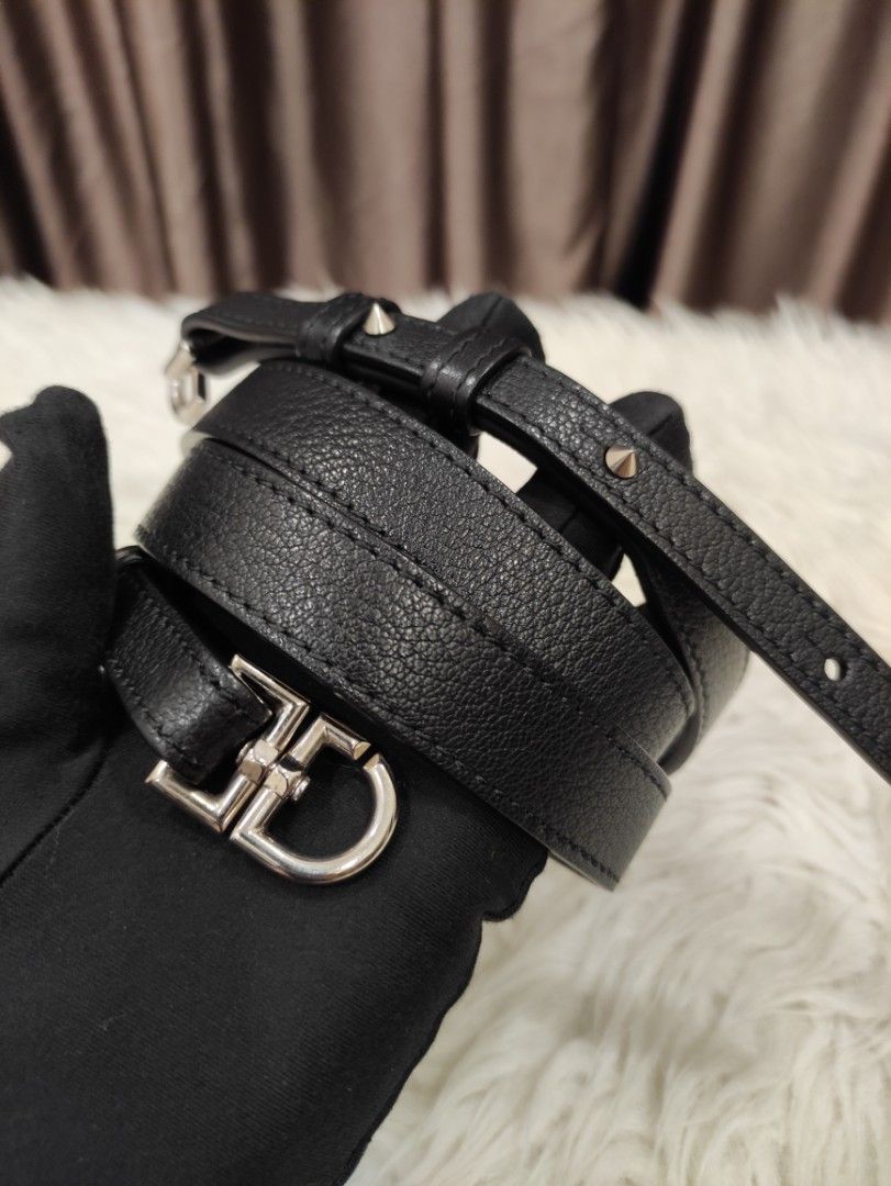 Givenchy antigona hotsell strap not detachable