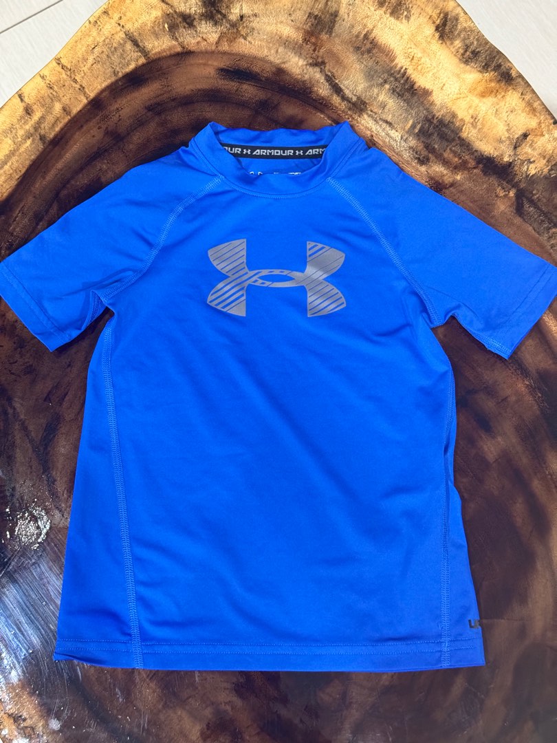 Under armor rash guard store