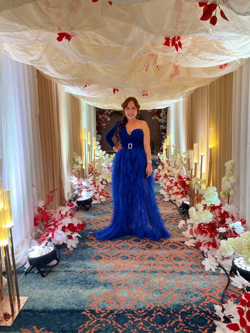 Royal Blue One Shoulder with Belt (Category: Evening dresses & gowns) located in Caloocan City. Submitted by queenzone831 (Listing ID 1269887903, Image 2). Description: Hello selling my evening gown. I used it sa Cebu, sa Nustar hotel last October 2023. Its a size M. Im a size S sa Shein. Kaya mejo maluwag sakin to sa bust. 34B lang kasi aq. Kasya to hanggang 36A siguro pero stretchable naman siya. One piece to, and see through yung skirt. Kaya n