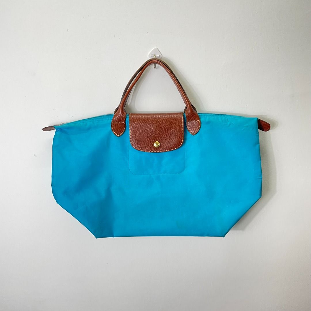 Longchamp bag shop medium sale