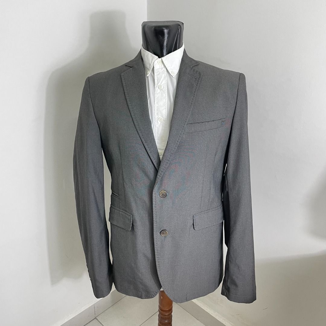 ZARA MAN Slim Fit Suit Blazer, Men's Fashion, Coats, Jackets and Outerwear  on Carousell