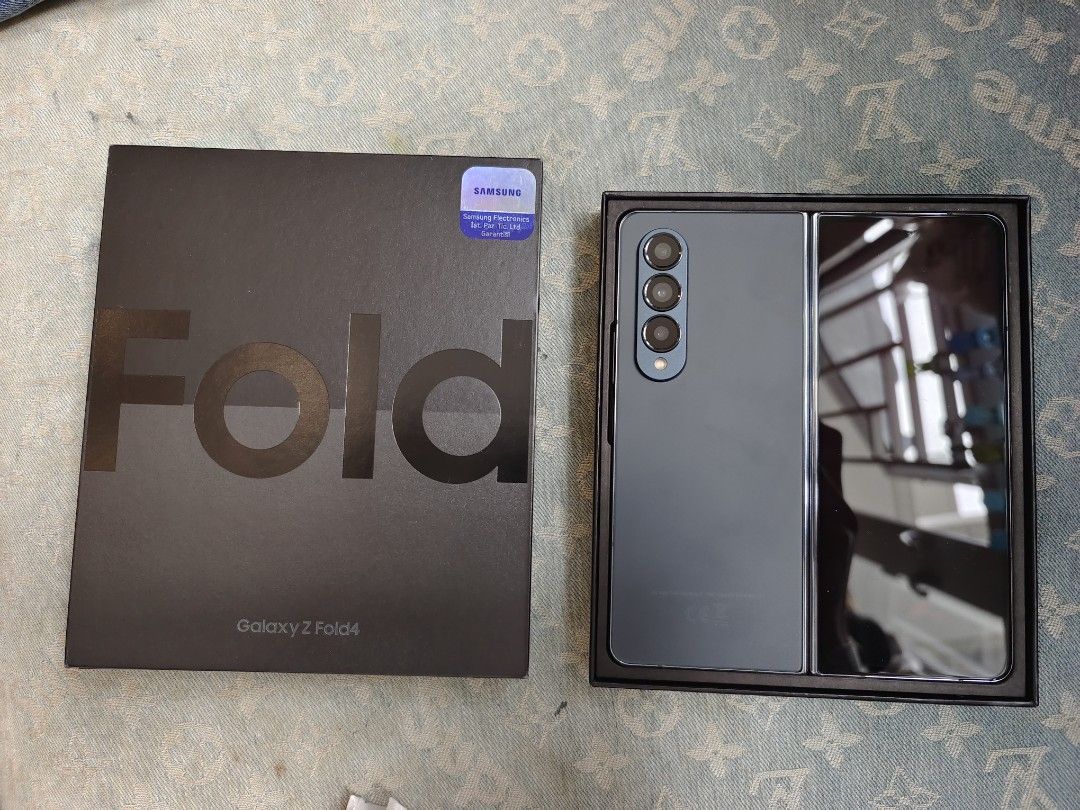 Samsung Galaxy Z Fold 4 香港版 SIMフリー 訳アリ 楽天市場】Samsung Galaxy Z Flip 4 5G SM-F7210 香港版 SIM