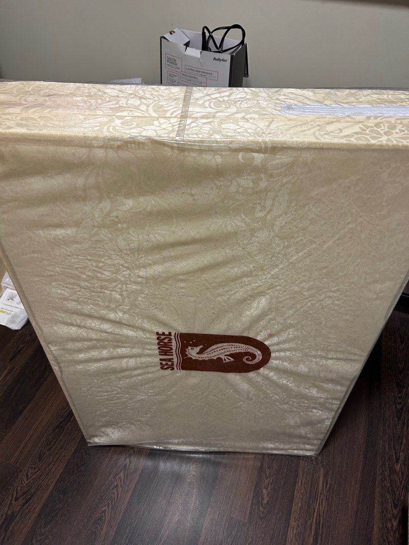 Seahorse foldable mattress deals