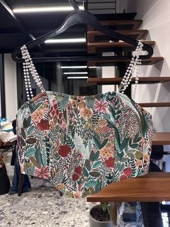 Shein unique cropped top with pearls
