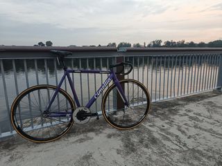 (Category: ) located in . Submitted by 424cycles (Listing ID 1151316379, Image 1). Description: .