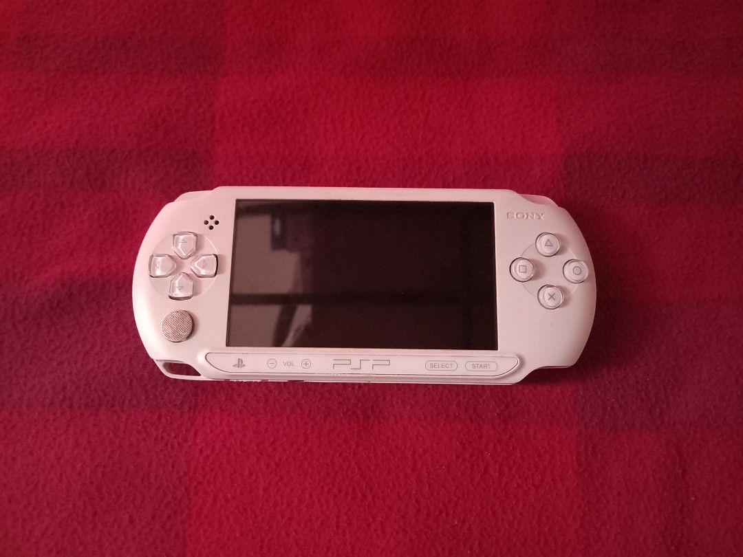 Sony PSP E1000 Street with 32GB Package, Video Gaming, Video Game ...