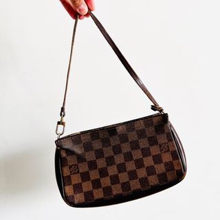 STEAL 👀 Louis Vuitton LV Damier Ebene Navona Monogram Logo GHW Pochette Accessoires / Accessories Shoulder Sling Bag Pouch Clutch Authentic