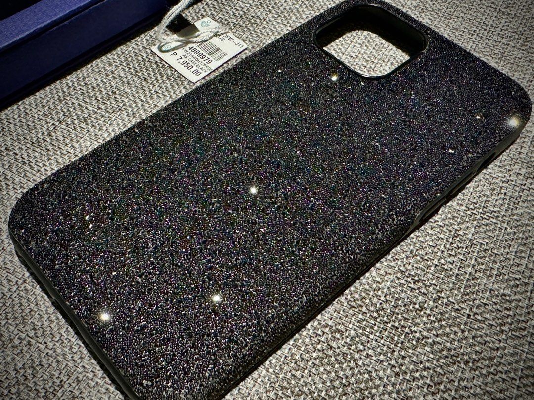 Swarovksi Case for iPhone 12 Pro Max (Category: Cases & Sleeves) located in San Fernando. Submitted by mnlt_o (Listing ID 1269733227, Image 1). Description: Swarovski Case for iPhone 12 Pro Max Previously used a few times in excellent condition Good as new. See photos. Price: 4,000 Negotiable Location: San Fernando, Pamp. Shipping also possible..