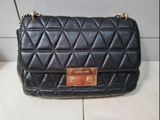(Kategori: ) berada di . Dikirim oleh secondbranded27 (ID iklan 1266101645, Gambar 1). Deskripsi: .