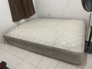 (Category: ) located in . Submitted by izzatihamd75636 (Listing ID 1269768398, Image 1). Description: .