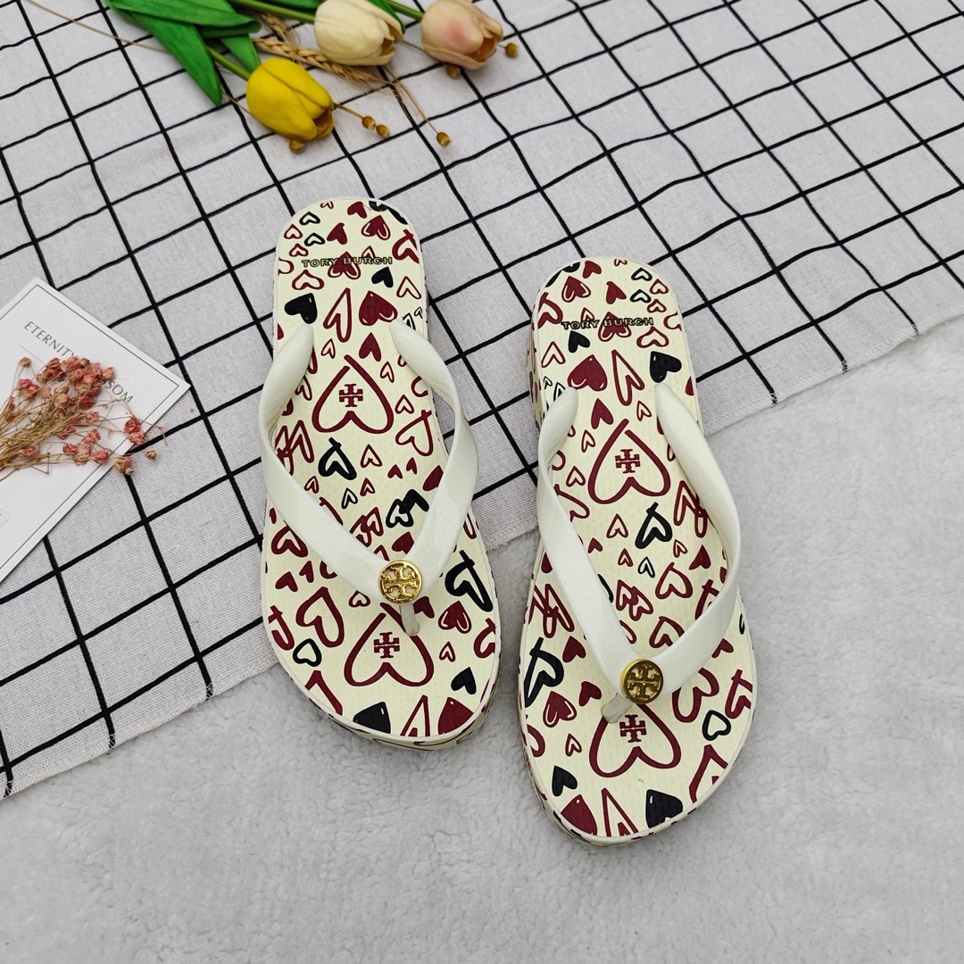 Tory burch chappal top