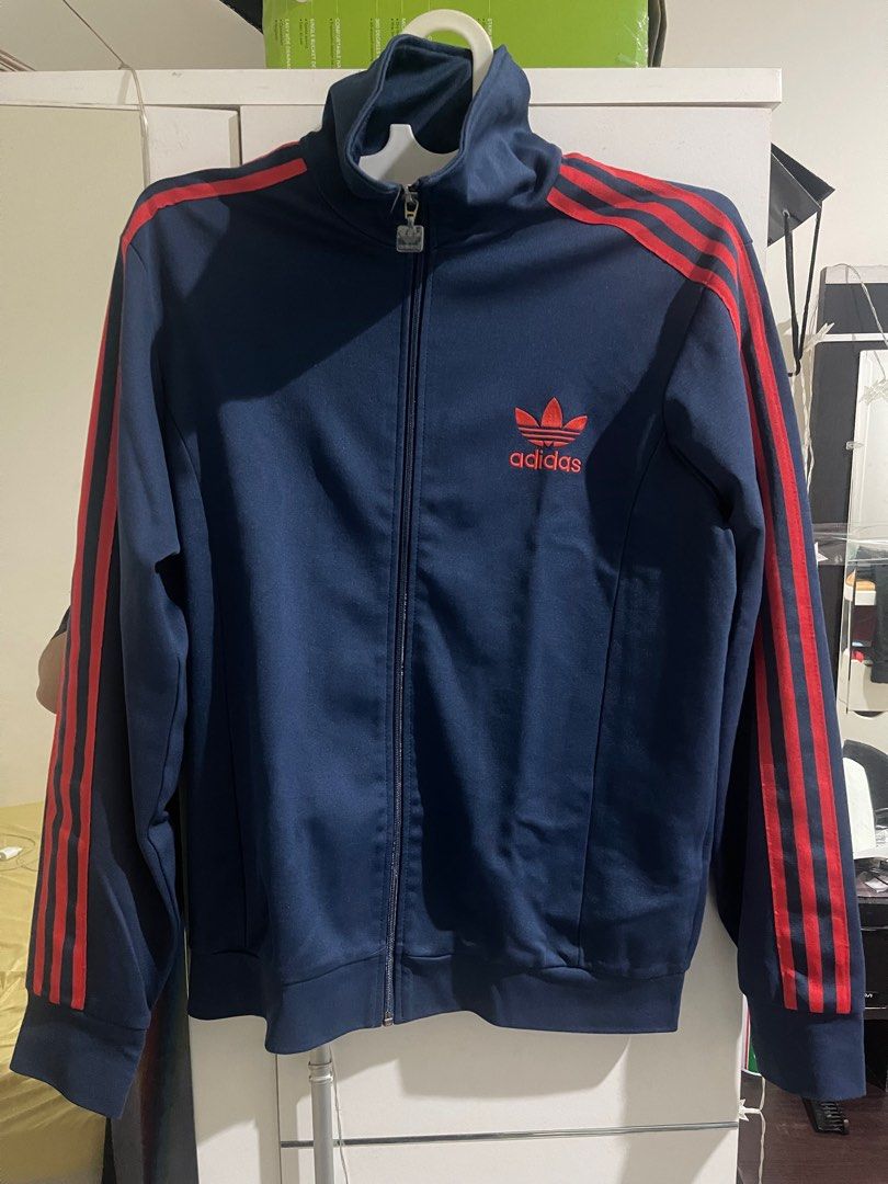 Tracktop Adidas Europa Original Fesyen Pria Pakaian Baju Luaran di Carousell
