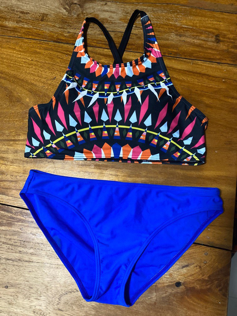 Two piece swimwear bikini, Women's Fashion, Swimwear, Bikinis