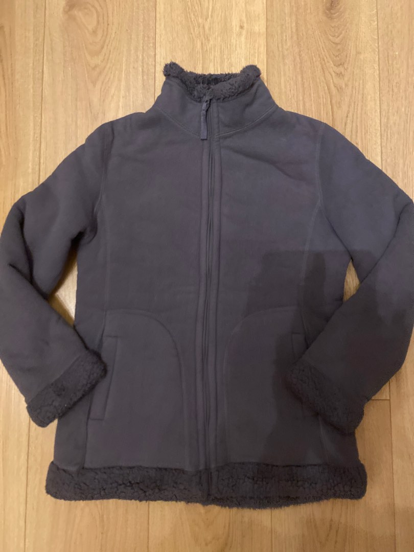 Uniqlo reversible fleece winter jacket Women s Fashion Coats