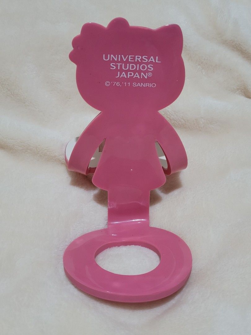 USJ Hello Kitty Cellphone Holder (Category: Mounts & Holders) located in Lapu Lapu. Submitted by snuggleplushph (Listing ID 1269888866, Image 3). Description: Stuffed toys & more! ♡ON-HAND ITEMS♡ LOC: : Lapu-lapu city, Cebu MOP: Gcash or BPI MOD: Flash Express or Shopee c/o Pm for more info! Note: Items are cross-posted. It is always best to ask for the availability of the item first before placing your order. Thank you for choosing Snuggle Plush