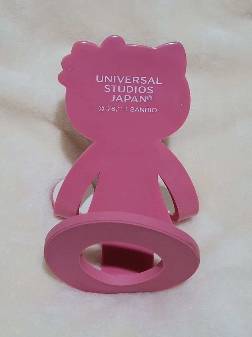 USJ Hello Kitty Cellphone Holder (Category: Mounts & Holders) located in Lapu Lapu. Submitted by snuggleplushph (Listing ID 1269888866, Image 2). Description: Stuffed toys & more! ♡ON-HAND ITEMS♡ LOC: : Lapu-lapu city, Cebu MOP: Gcash or BPI MOD: Flash Express or Shopee c/o Pm for more info! Note: Items are cross-posted. It is always best to ask for the availability of the item first before placing your order. Thank you for choosing Snuggle Plush