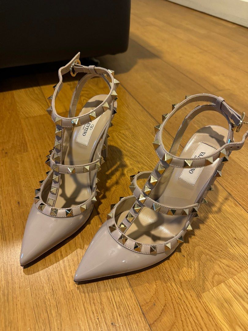 Valentino beige best sale heels