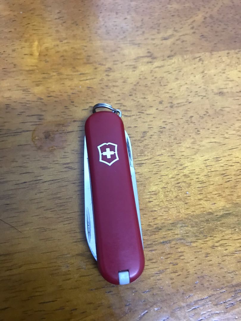VICTORINOX CLASSIC SD, Sports Equipment, Hiking & Camping on Carousell