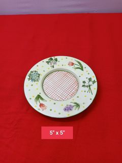 Vintage yankee candle embossed plate from UK for 125 *V22 L