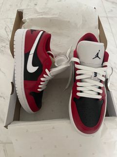 Red jordans women store