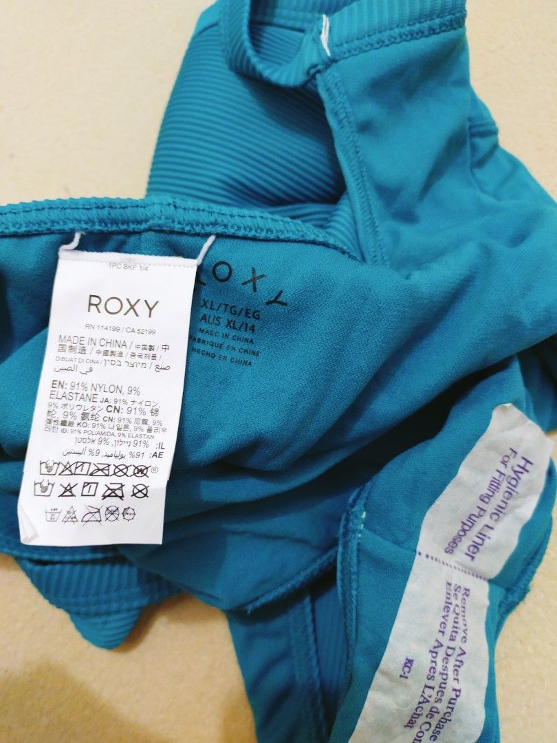 (XL) ROXY MIND OF FREEDOM ONE PIECE SWIMSUIT, Women's Fashion, Swimwear